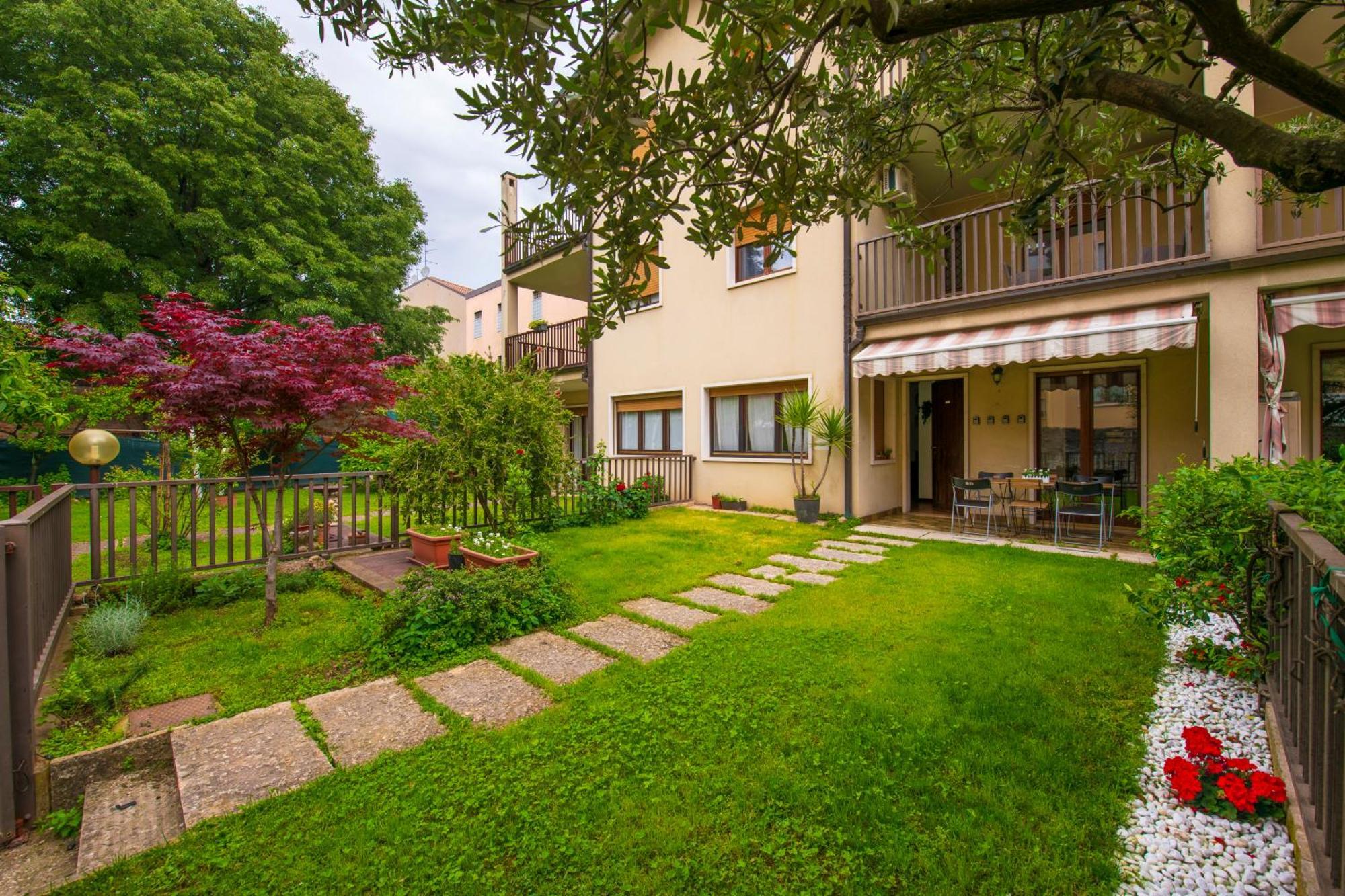 Gardenhouse - Wifi And Garden Hotel - Verona — Photos 3